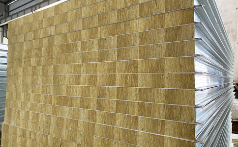 巖棉夾芯板和傳統(tǒng)材料相比優(yōu)勢(shì)有哪些？